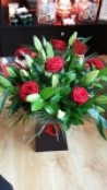 6 Red Roses and Lilies